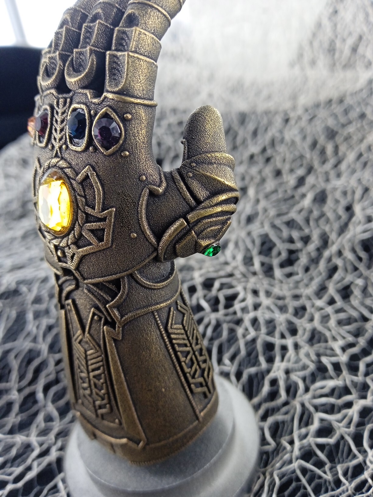 DM: CS: EAC Innovation & Metal - Infinity Glove DM: CS: EAC Innovation & Metal - Infinity Glove